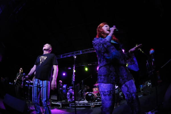 The B-52s at La Zona Rosa, Austin, Texas 05/15/10