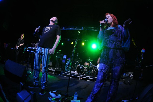 The B-52s at La Zona Rosa, Austin, Texas 05/15/10