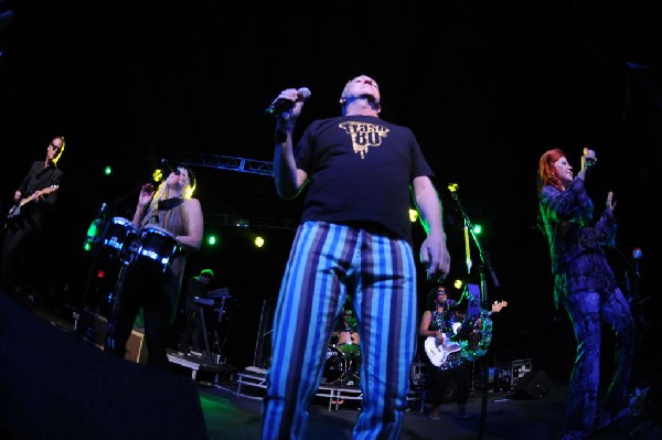 The B-52s at La Zona Rosa, Austin, Texas 05/15/10