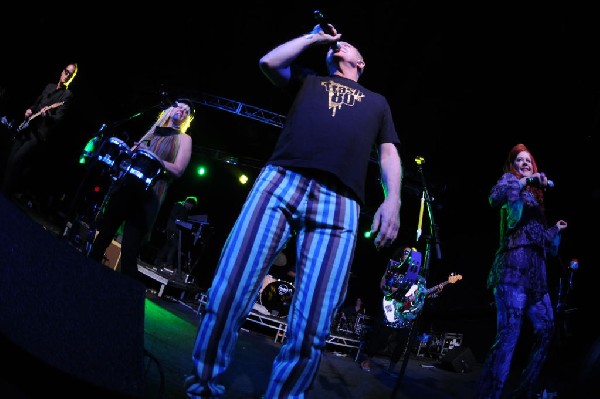 The B-52s at La Zona Rosa, Austin, Texas 05/15/10