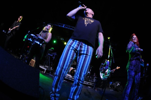 The B-52s at La Zona Rosa, Austin, Texas 05/15/10