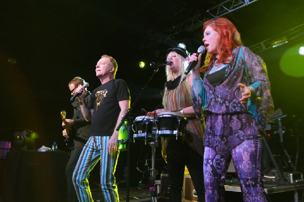 The B-52s at La Zona Rosa, Austin, Texas 05/15/10