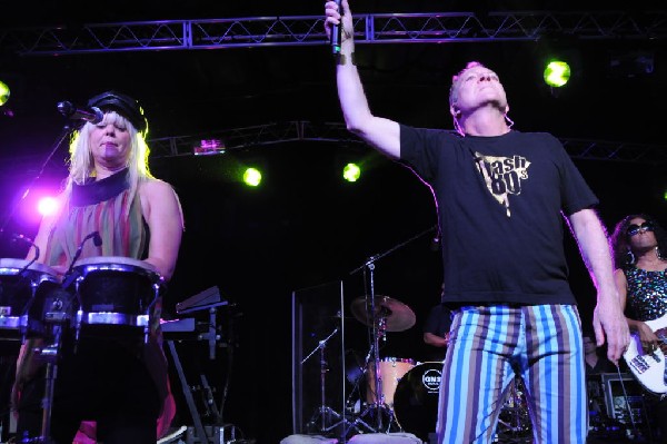 The B-52s at La Zona Rosa, Austin, Texas 05/15/10