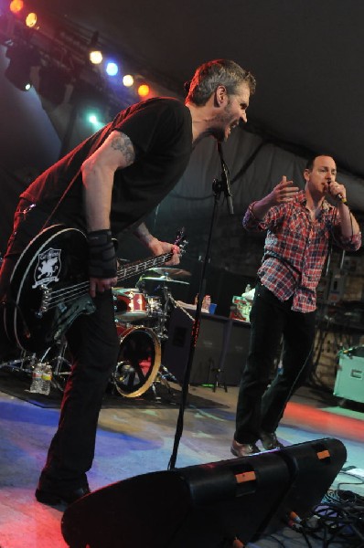 Bad Religion at Stubb's BarBQ, Austin, Texas April 19, 2011 - photo by Jeff