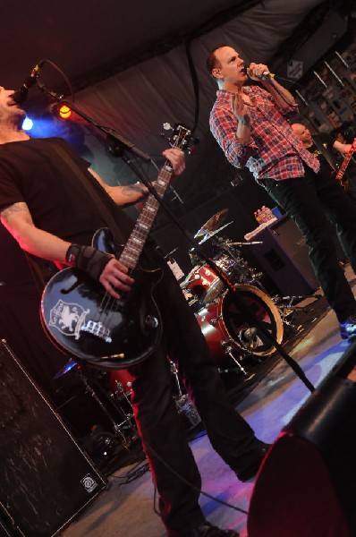 Bad Religion at Stubb's BarBQ, Austin, Texas April 19, 2011 - photo by Jeff