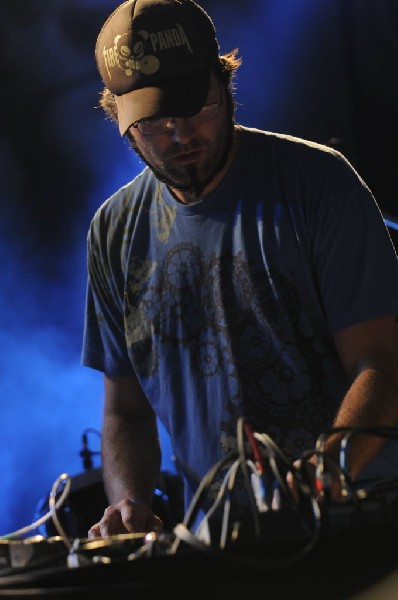 Beats Antique at Stubb's BarBQ, Austin, Texas 04/19/10