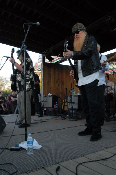 Billy Gibbons walkon during Roky Erickson Set