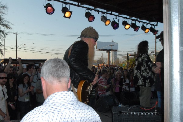 Billy Gibbons walkon during Roky Erickson Set