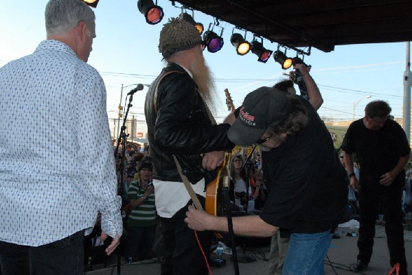 Billy Gibbons walkon during Roky Erickson Set