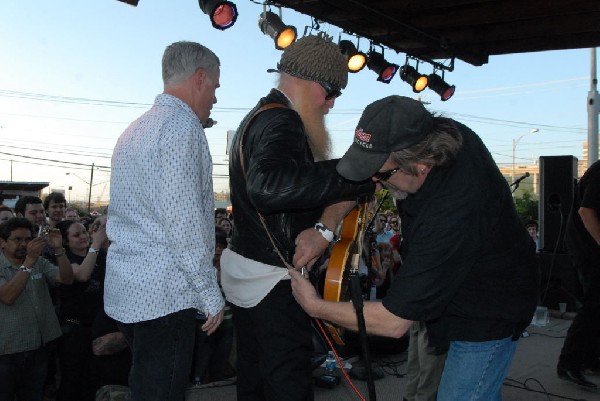 Billy Gibbons walkon during Roky Erickson Set