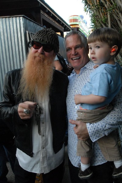 Billy Gibbons walkon during Roky Erickson Set