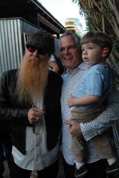 Billy Gibbons walkon during Roky Erickson Set
