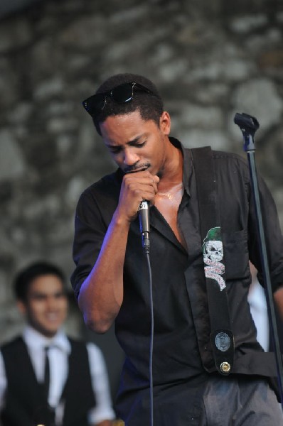 Black Joe Lewis and the Honeybears at Stubb's BarBQ
