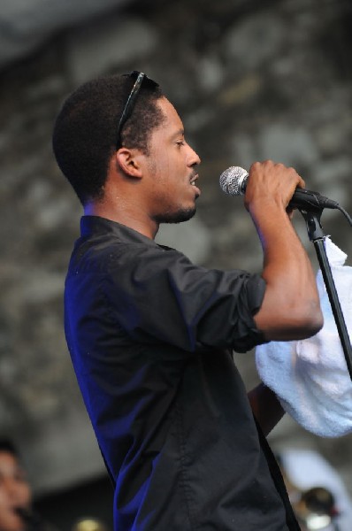 Black Joe Lewis and the Honeybears at Stubb's BarBQ