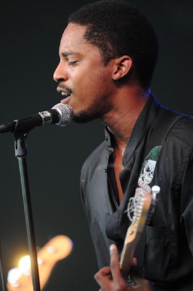 Black Joe Lewis and the Honeybears at Stubb's BarBQ