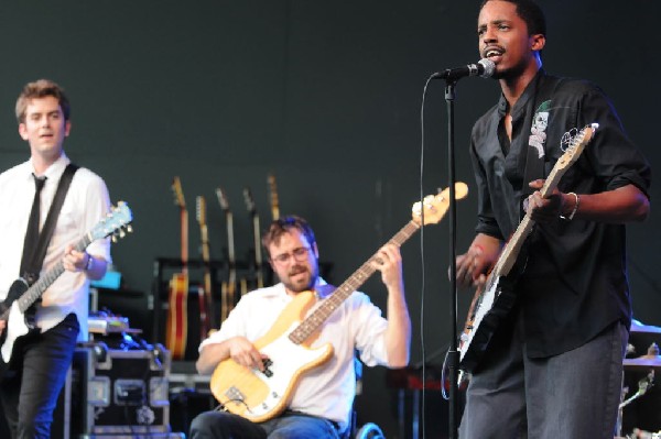 Black Joe Lewis and the Honeybears at Stubb's BarBQ