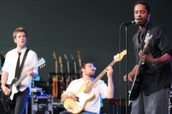 Black Joe Lewis and the Honeybears at Stubb's BarBQ