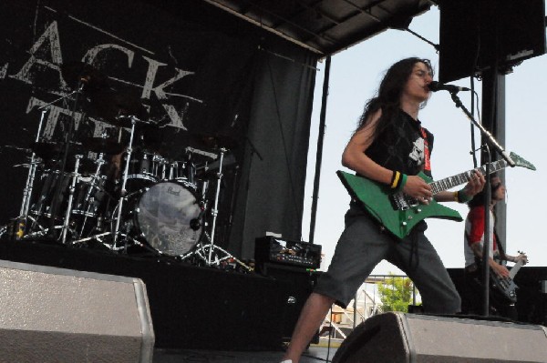 Black Tide at the Mayhem Festival Verizon Wireless Amphitheater