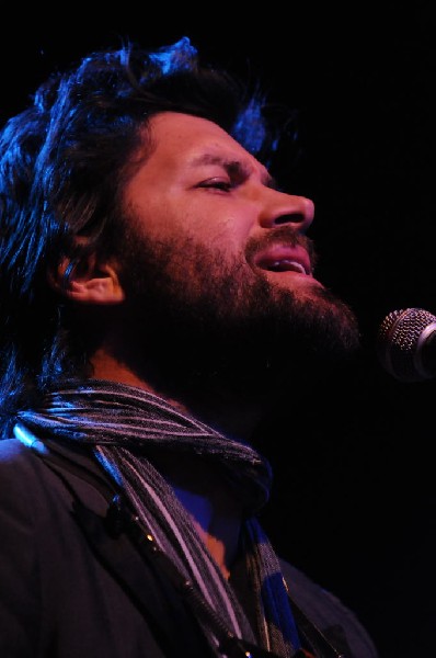 Bob Schneider at the Help Austin Help Haiti Benefit, Austin Music Hall