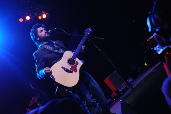 Bob Schneider at the Help Austin Help Haiti Benefit, Austin Music Hall, Aus