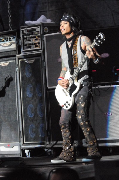 Buck Cherry at the Verizon Wireless Amphitheater, Selma, Texas