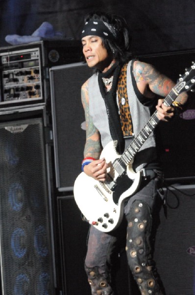 Buck Cherry at the Verizon Wireless Amphitheater, Selma, Texas