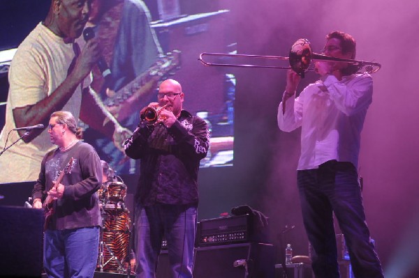 Carlos Santana at the Verizon Wireless Amphitheater