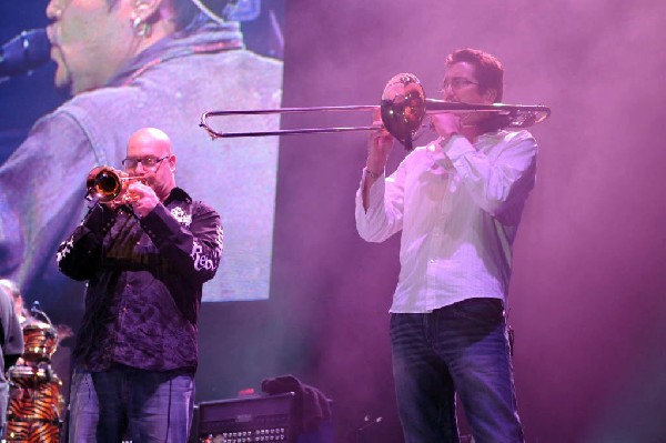 Carlos Santana at the Verizon Wireless Amphitheater