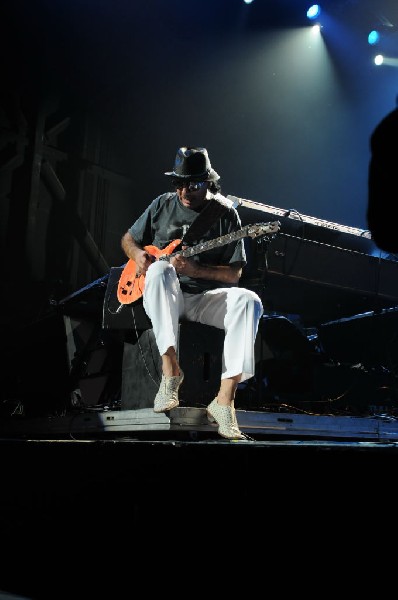 Carlos Santana at the Verizon Wireless Amphitheater