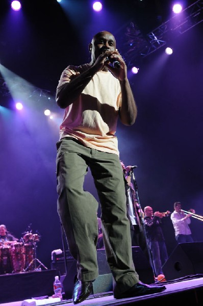 Carlos Santana at the Verizon Wireless Amphitheater