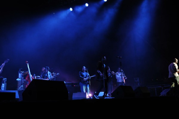 Carlos Santana at the Verizon Wireless Amphitheater