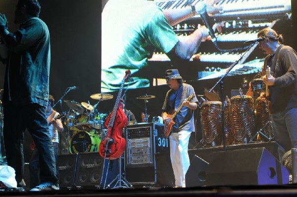 Carlos Santana at the Verizon Wireless Amphitheater