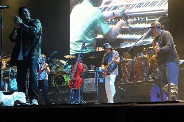 Carlos Santana at the Verizon Wireless Amphitheater