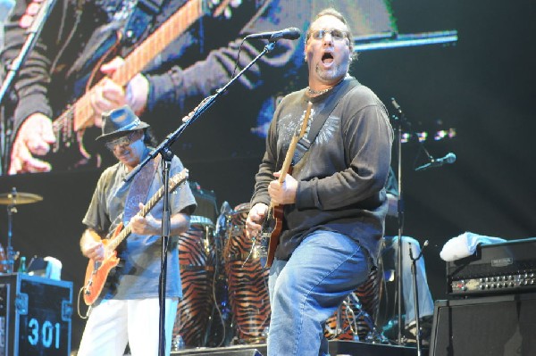 Carlos Santana at the Verizon Wireless Amphitheater