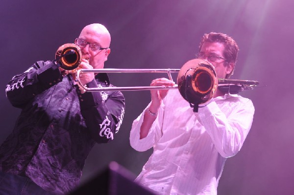 Carlos Santana at the Verizon Wireless Amphitheater