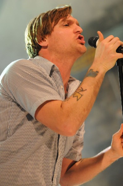 Cold War Kids at Stubb's BarBQ, Austin, Texas April 1, 2011 - photo by jeff