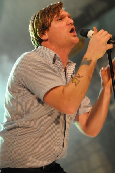 Cold War Kids at Stubb's BarBQ, Austin, Texas April 1, 2011 - photo by jeff