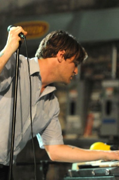 Cold War Kids at Stubb's BarBQ, Austin, Texas April 1, 2011 - photo by jeff