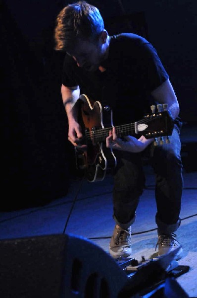 Cold War Kids at Stubb's BarBQ, Austin, Texas April 1, 2011 - photo by jeff