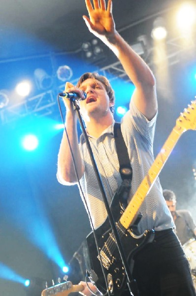 Cold War Kids at Stubb's BarBQ, Austin, Texas April 1, 2011 - photo by jeff
