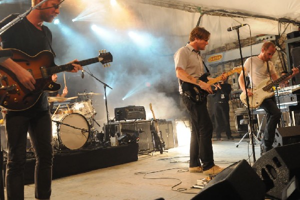Cold War Kids at Stubb's BarBQ, Austin, Texas April 1, 2011 - photo by jeff