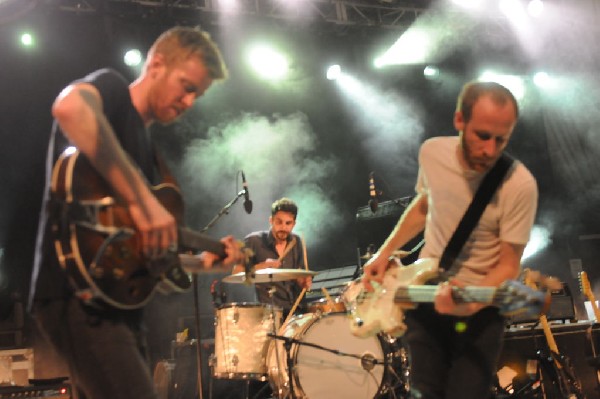Cold War Kids at Stubb's BarBQ, Austin, Texas April 1, 2011 - photo by jeff