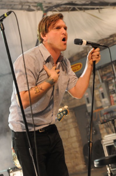 Cold War Kids at Stubb's BarBQ, Austin, Texas April 1, 2011 - photo by jeff