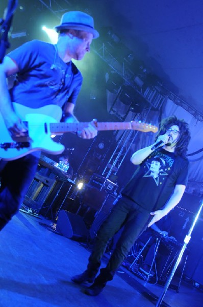 Counting Crows at Stubb's BarBQ, Austin, TX 11/10/12 - photo by Jeff Barrin