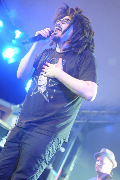Counting Crows at Stubb's BarBQ, Austin, TX 11/10/12 - photo by Jeff Barrin