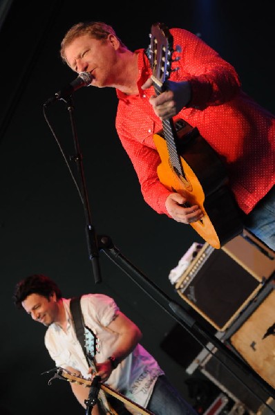 Cracker at Stubb's BarBQ, Austin, Texas 06/10/10 - photo by Jeff Barringer