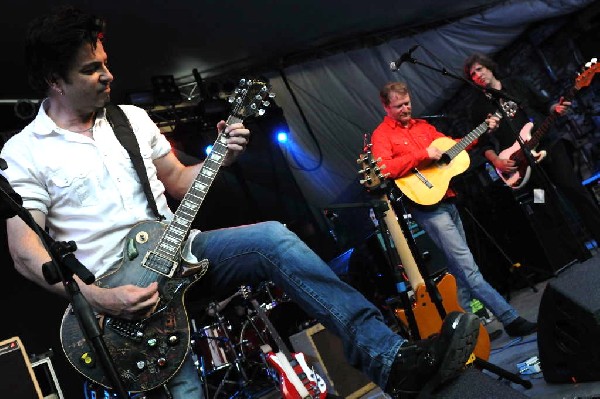 Cracker at Stubb's BarBQ, Austin, Texas 06/10/10 - photo by Jeff Barringer