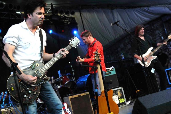 Cracker at Stubb's BarBQ, Austin, Texas 06/10/10 - photo by Jeff Barringer