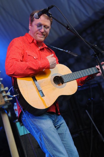 Cracker at Stubb's BarBQ, Austin, Texas 06/10/10 - photo by Jeff Barringer