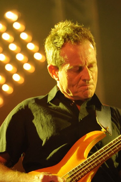 Them Crooked Vultures at Stubb's BarBQ, Austin, Texas - 10/01/09